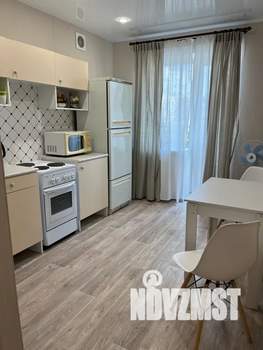 1-к квартира, посуточно, 38м2, 9/10 этаж