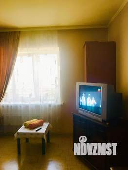 1-к квартира, посуточно, 40м2, 2/5 этаж