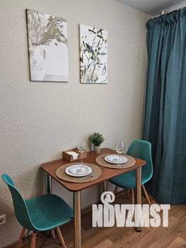 1-к квартира, посуточно, 38м2, 2/10 этаж