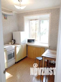 1-к квартира, посуточно, 35м2, 3/4 этаж