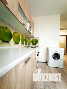 1-к квартира, посуточно, 34м2, 7/16 этаж