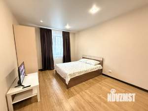 1-к квартира, посуточно, 38м2, 1/10 этаж