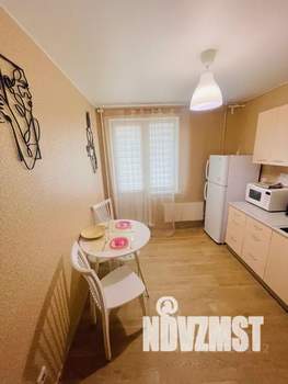 1-к квартира, посуточно, 36м2, 6/10 этаж