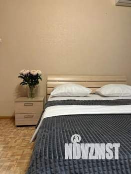 1-к квартира, посуточно, 40м2, 4/9 этаж