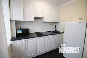 1-к квартира, посуточно, 45м2, 4/4 этаж