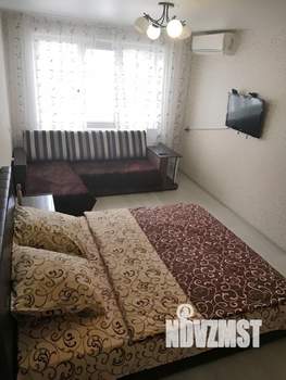 1-к квартира, посуточно, 40м2, 1/10 этаж