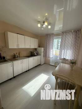 1-к квартира, посуточно, 36м2, 1/12 этаж