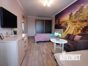 1-к квартира, посуточно, 35м2, 7/9 этаж