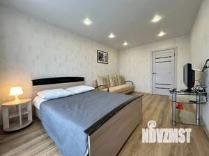 1-к квартира, посуточно, 35м2, 4/8 этаж