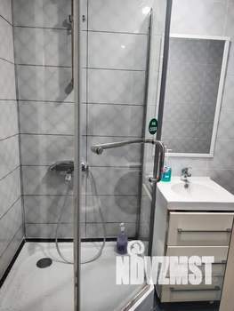 Студия квартира, посуточно, 27м2, 1/10 этаж