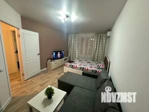 1-к квартира, посуточно, 41м2, 1/1 этаж