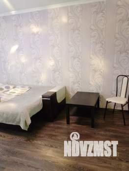 1-к квартира, посуточно, 37м2, 4/5 этаж