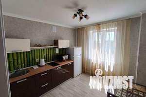 1-к квартира, посуточно, 40м2, 11/16 этаж