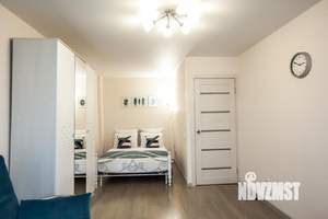 1-к квартира, посуточно, 40м2, 3/18 этаж