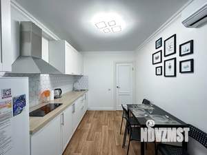 1-к квартира, посуточно, 42м2, 7/10 этаж