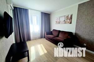 1-к квартира, посуточно, 40м2, 11/16 этаж