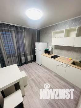 1-к квартира, посуточно, 36м2, 1/10 этаж