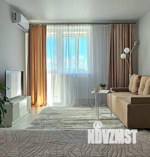 1-к квартира, посуточно, 44м2, 6/10 этаж