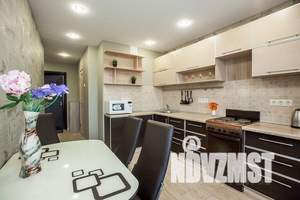 1-к квартира, посуточно, 40м2, 6/18 этаж