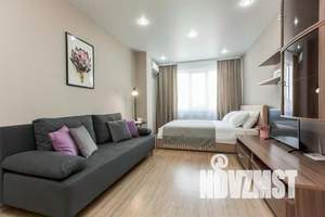 1-к квартира, посуточно, 37м2, 4/10 этаж