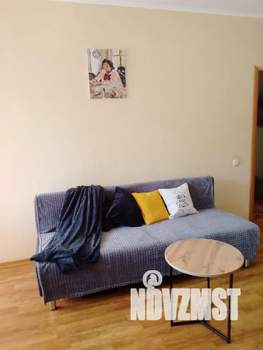 1-к квартира, посуточно, 42м2, 4/9 этаж