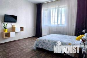 1-к квартира, посуточно, 42м2, 6/9 этаж