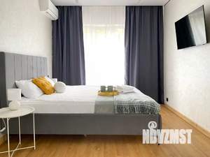 1-к квартира, посуточно, 40м2, 2/15 этаж