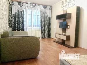 2-к квартира, посуточно, 50м2, 1/1 этаж