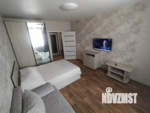 1-к квартира, посуточно, 40м2, 1/9 этаж