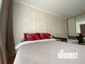 1-к квартира, посуточно, 35м2, 1/9 этаж