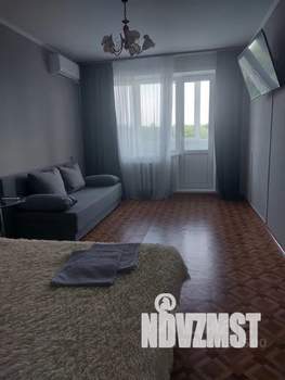 1-к квартира, посуточно, 34м2, 6/9 этаж