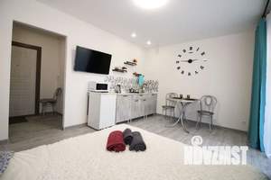 Студия квартира, посуточно, 27м2, 1/10 этаж