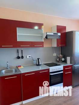 1-к квартира, посуточно, 38м2, 4/9 этаж