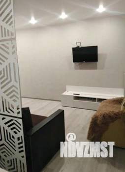 1-к квартира, посуточно, 53м2, 1/1 этаж