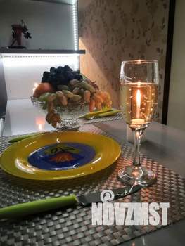 1-к квартира, посуточно, 40м2, 1/10 этаж