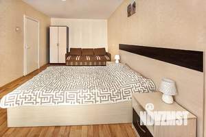 1-к квартира, посуточно, 35м2, 6/9 этаж