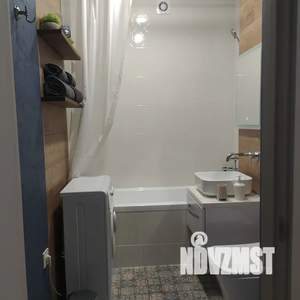 2-к квартира, посуточно, 40м2, 4/8 этаж