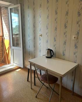 1-к квартира, на длительный срок, 38м2, 4/10 этаж