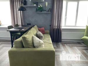 Студия квартира, посуточно, 41м2, 4/10 этаж