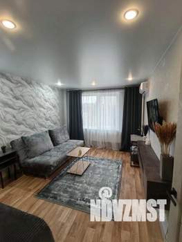 1-к квартира, посуточно, 42м2, 1/1 этаж