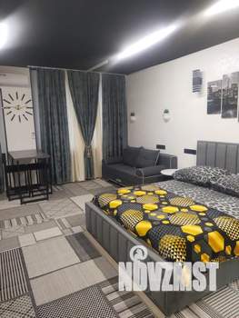 Студия квартира, посуточно, 34м2, 1/15 этаж