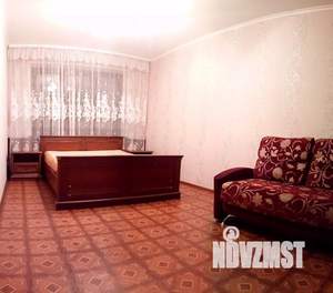 4-к квартира, посуточно, 80м2, 1/1 этаж