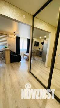 Студия квартира, посуточно, 40м2, 9/18 этаж