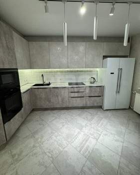 3-к квартира, на длительный срок, 100м2, 5/10 этаж