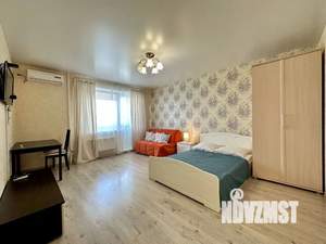1-к квартира, посуточно, 38м2, 3/9 этаж