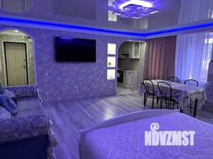 1-к квартира, посуточно, 50м2, 2/4 этаж