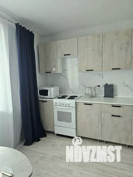 1-к квартира, посуточно, 43м2, 10/18 этаж