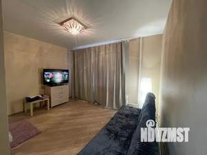 1-к квартира, посуточно, 40м2, 9/16 этаж