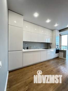 Студия квартира, посуточно, 50м2, 11/17 этаж