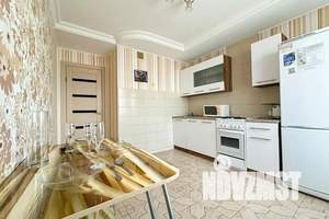 1-к квартира, посуточно, 37м2, 7/16 этаж